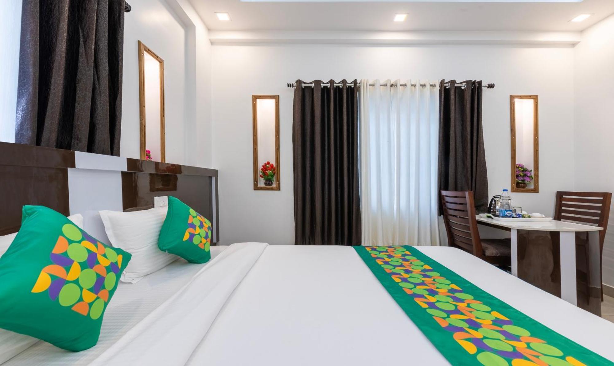 Treebo Premium Cochin Airport, 5 Min From Cochin Airport Hotel Kochi Buitenkant foto