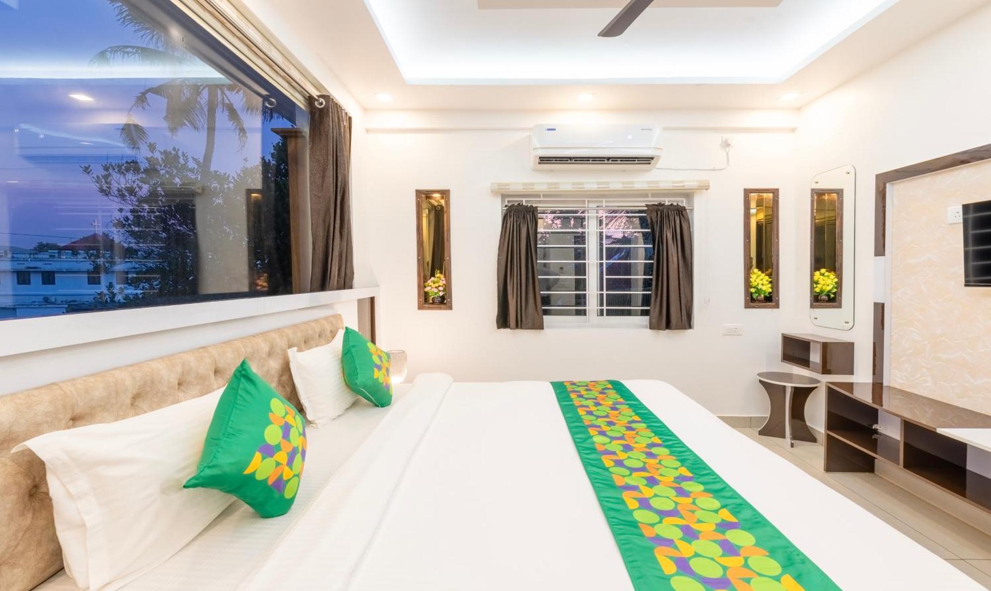 Treebo Premium Cochin Airport, 5 Min From Cochin Airport Hotel Kochi Buitenkant foto