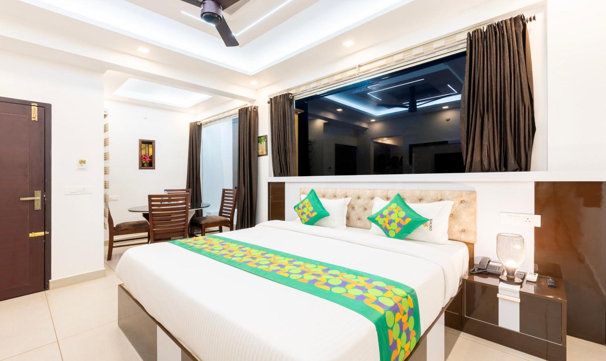 Treebo Premium Cochin Airport, 5 Min From Cochin Airport Hotel Kochi Buitenkant foto