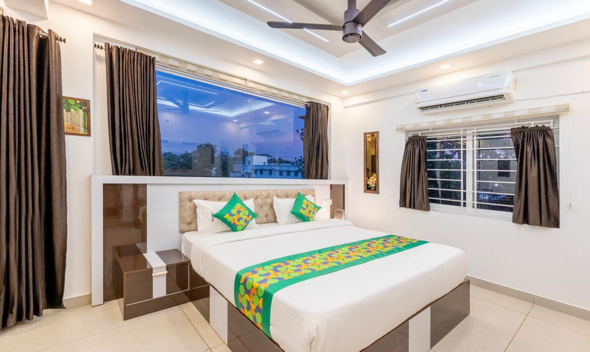 Treebo Premium Cochin Airport, 5 Min From Cochin Airport Hotel Kochi Buitenkant foto