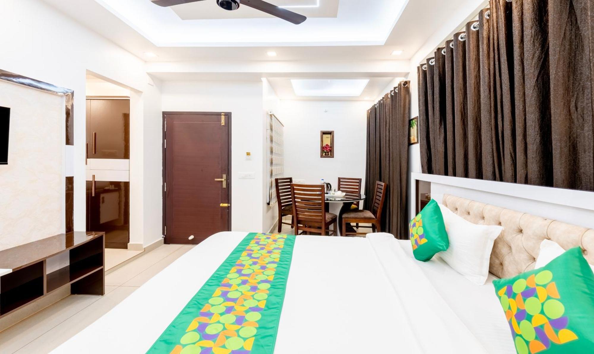 Treebo Premium Cochin Airport, 5 Min From Cochin Airport Hotel Kochi Buitenkant foto