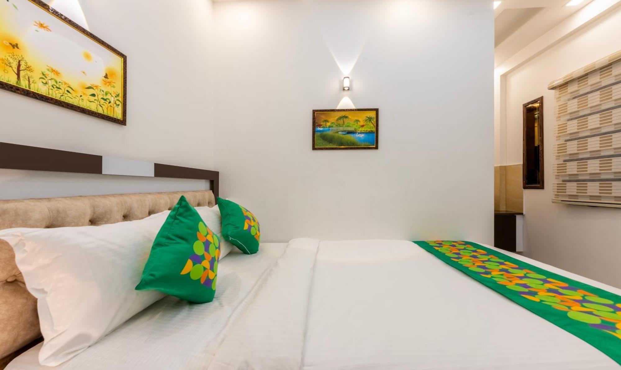 Treebo Premium Cochin Airport, 5 Min From Cochin Airport Hotel Kochi Buitenkant foto