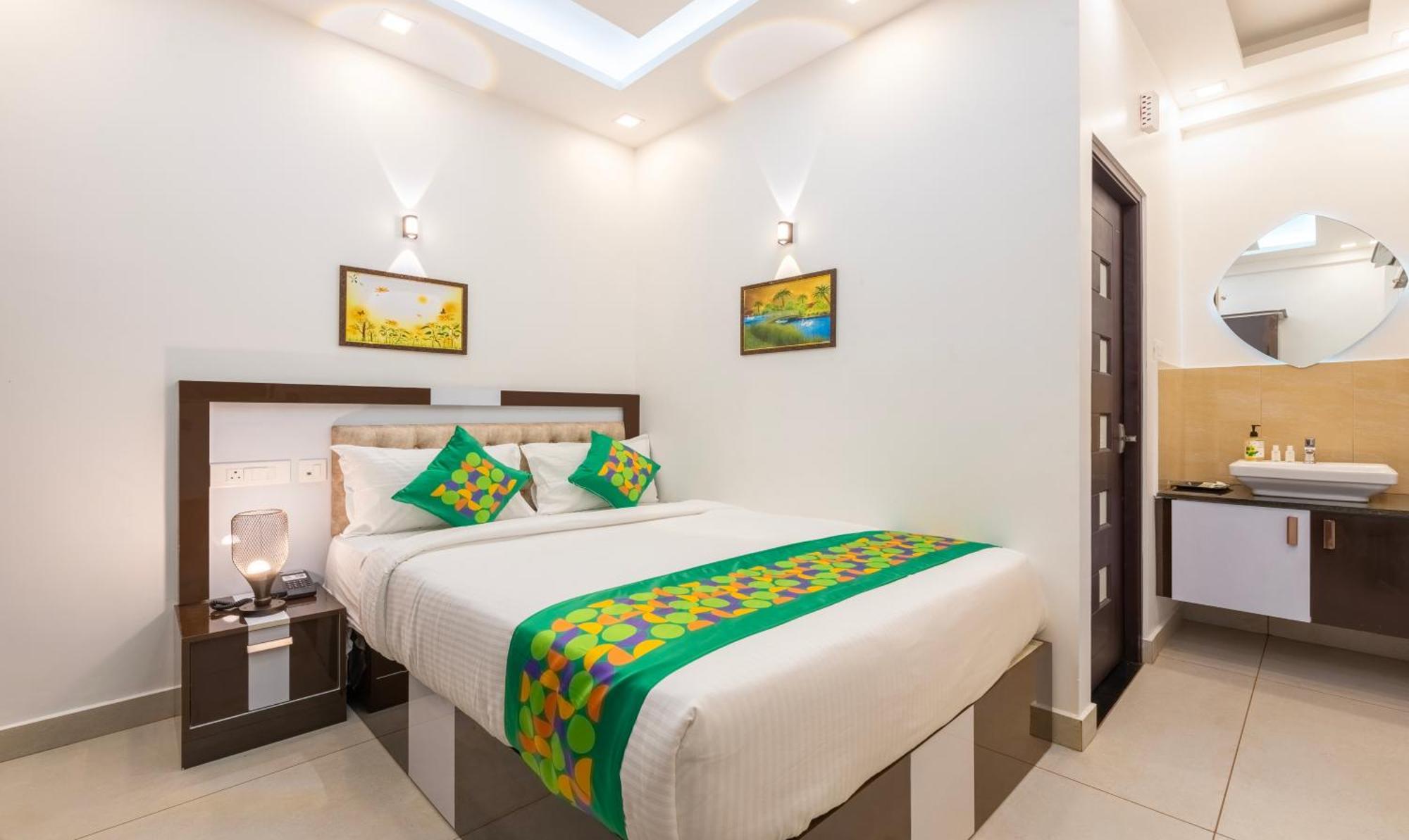 Treebo Premium Cochin Airport, 5 Min From Cochin Airport Hotel Kochi Buitenkant foto