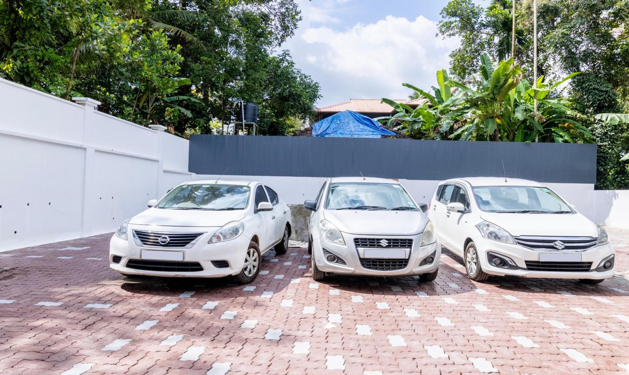 Treebo Premium Cochin Airport, 5 Min From Cochin Airport Hotel Kochi Buitenkant foto